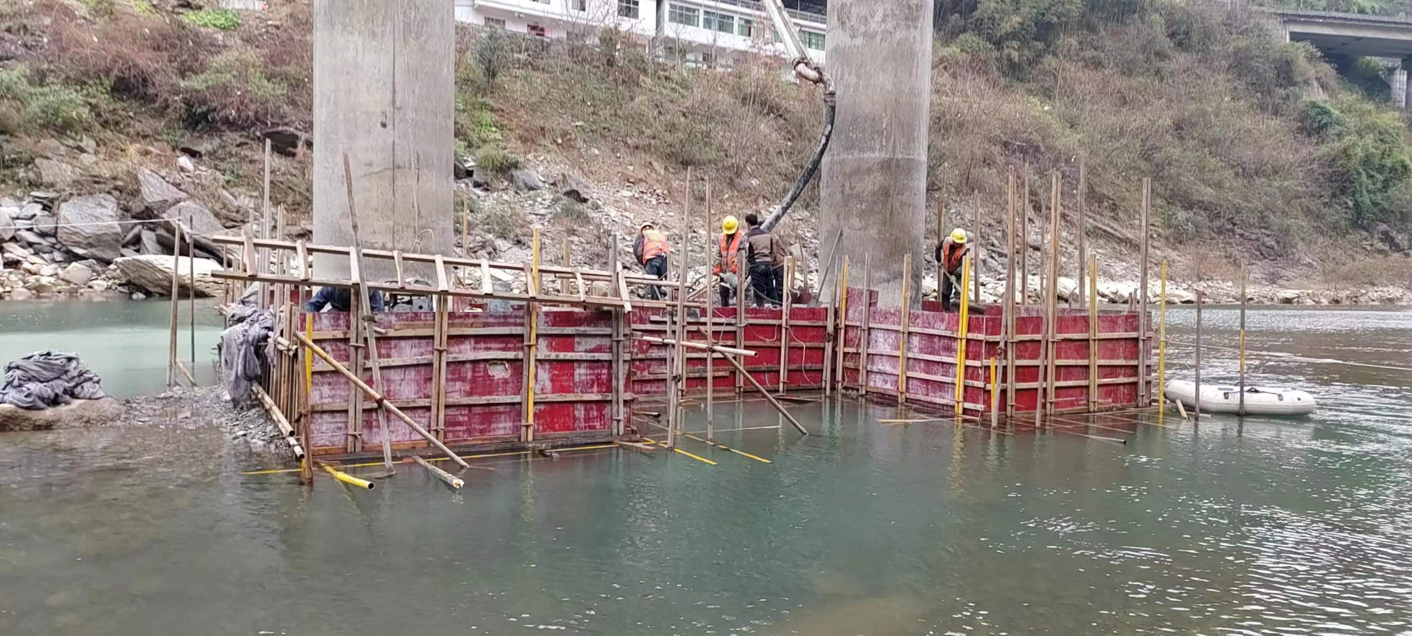 防城港水利工程施工中堤坝渗漏原因以及防渗加固技术